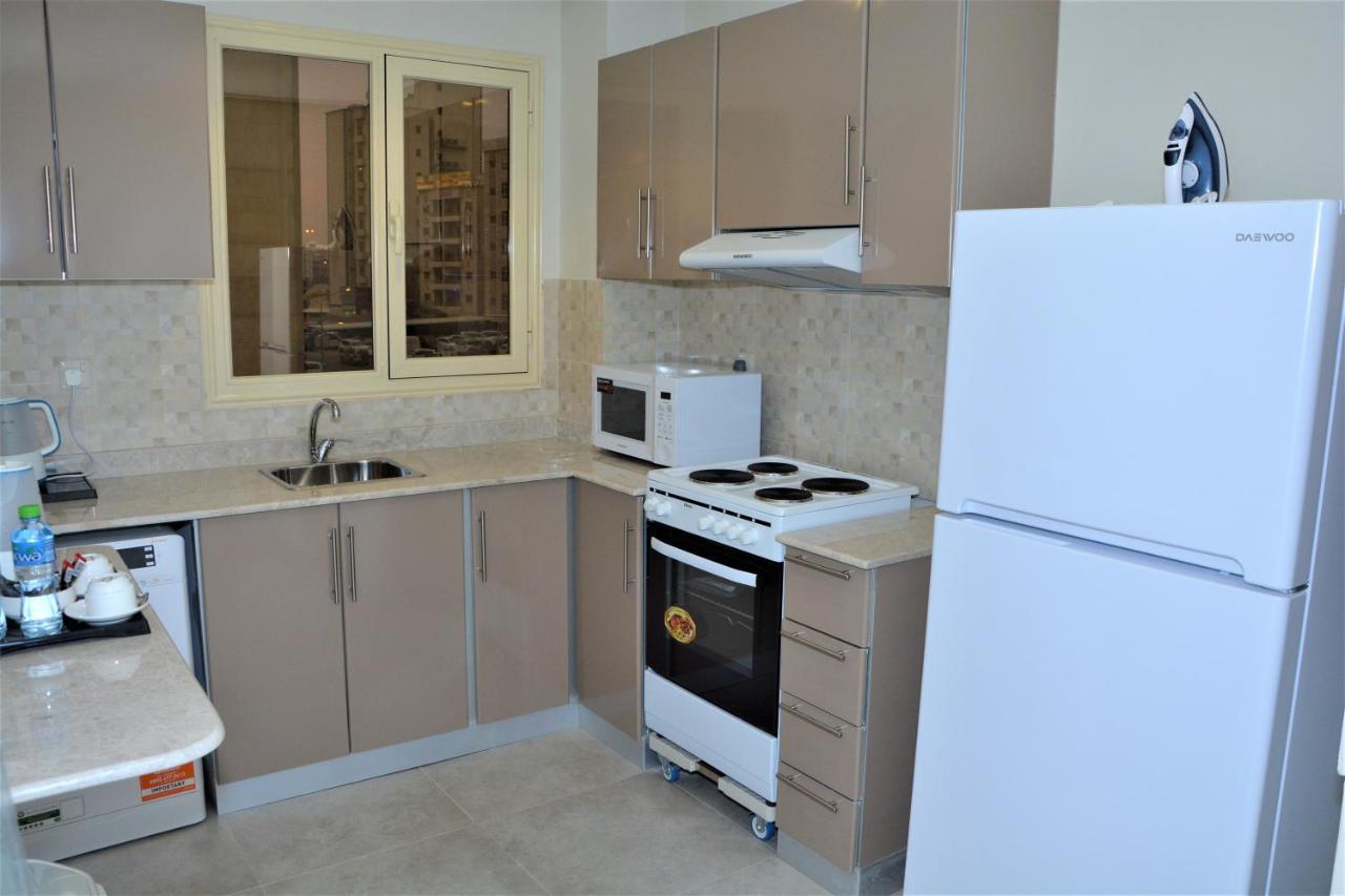 The Lofts Kuwait Fintas Hostel Кувейт Екстериор снимка