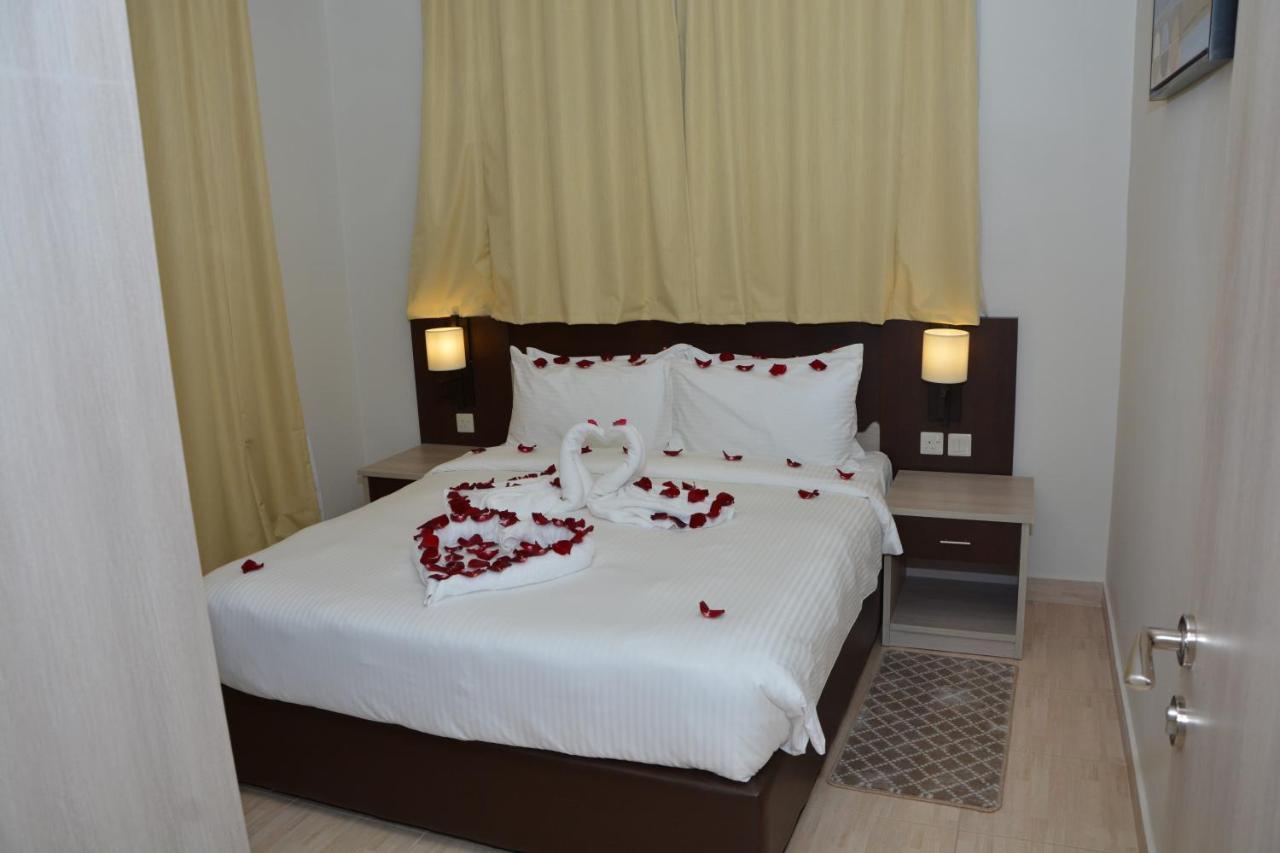 The Lofts Kuwait Fintas Hostel Кувейт Екстериор снимка