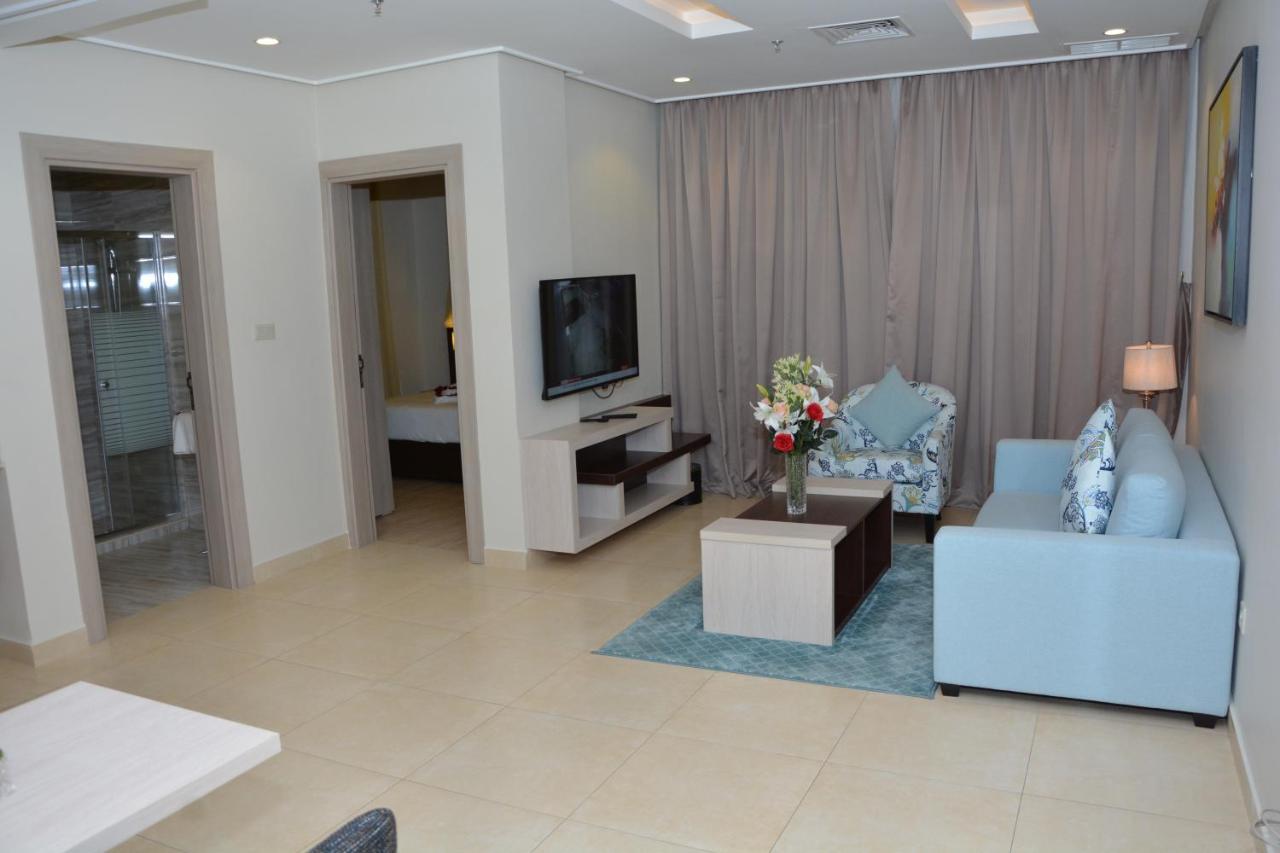 The Lofts Kuwait Fintas Hostel Кувейт Екстериор снимка