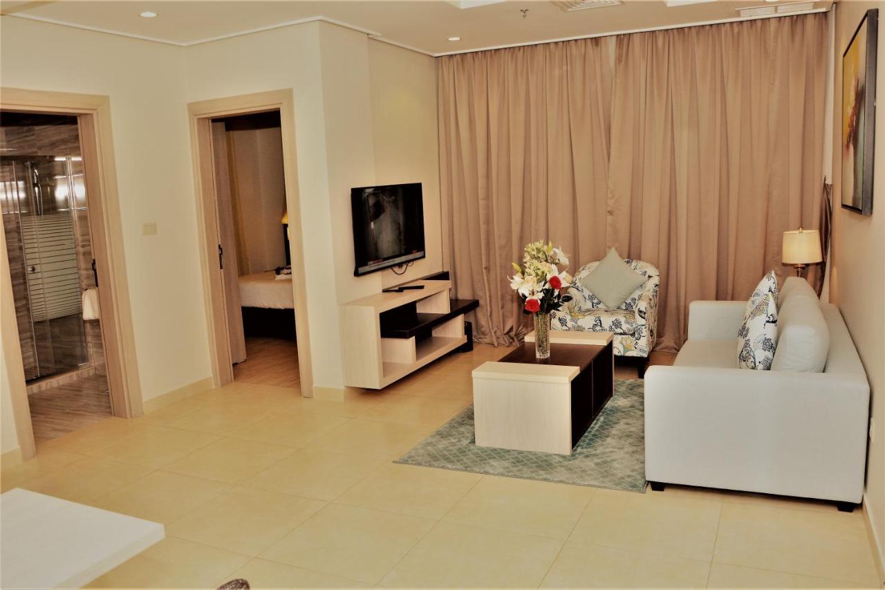 The Lofts Kuwait Fintas Hostel Кувейт Екстериор снимка