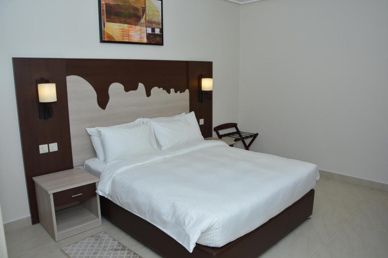 The Lofts Kuwait Fintas Hostel Кувейт Екстериор снимка